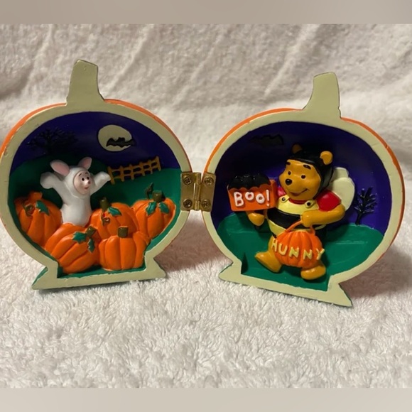 Rare Winnie the Pooh Halloween Costume Pumpkin Tigger Piglet Figure Disney